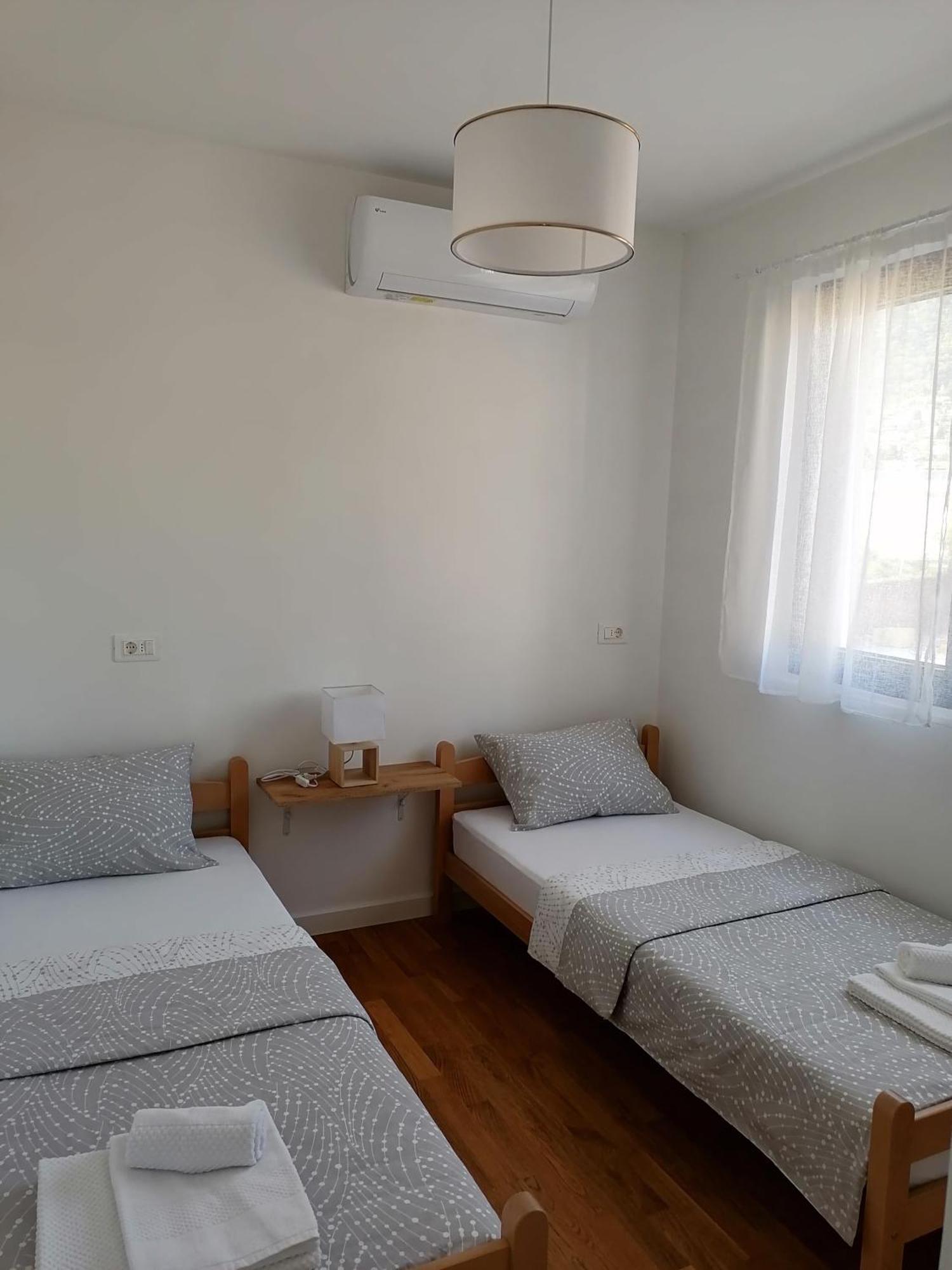 Vegi Apartments Bar Bagian luar foto
