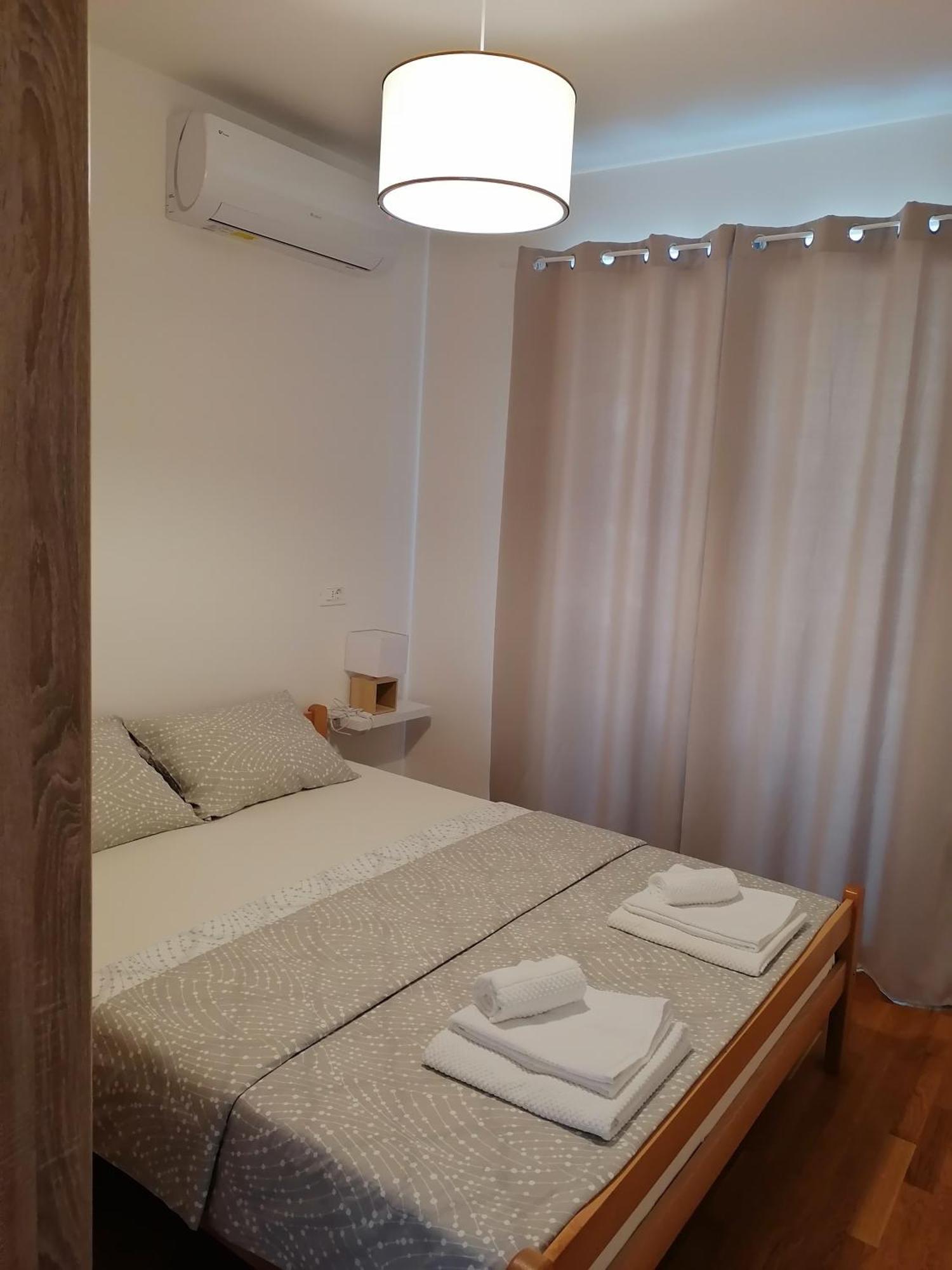Vegi Apartments Bar Bagian luar foto