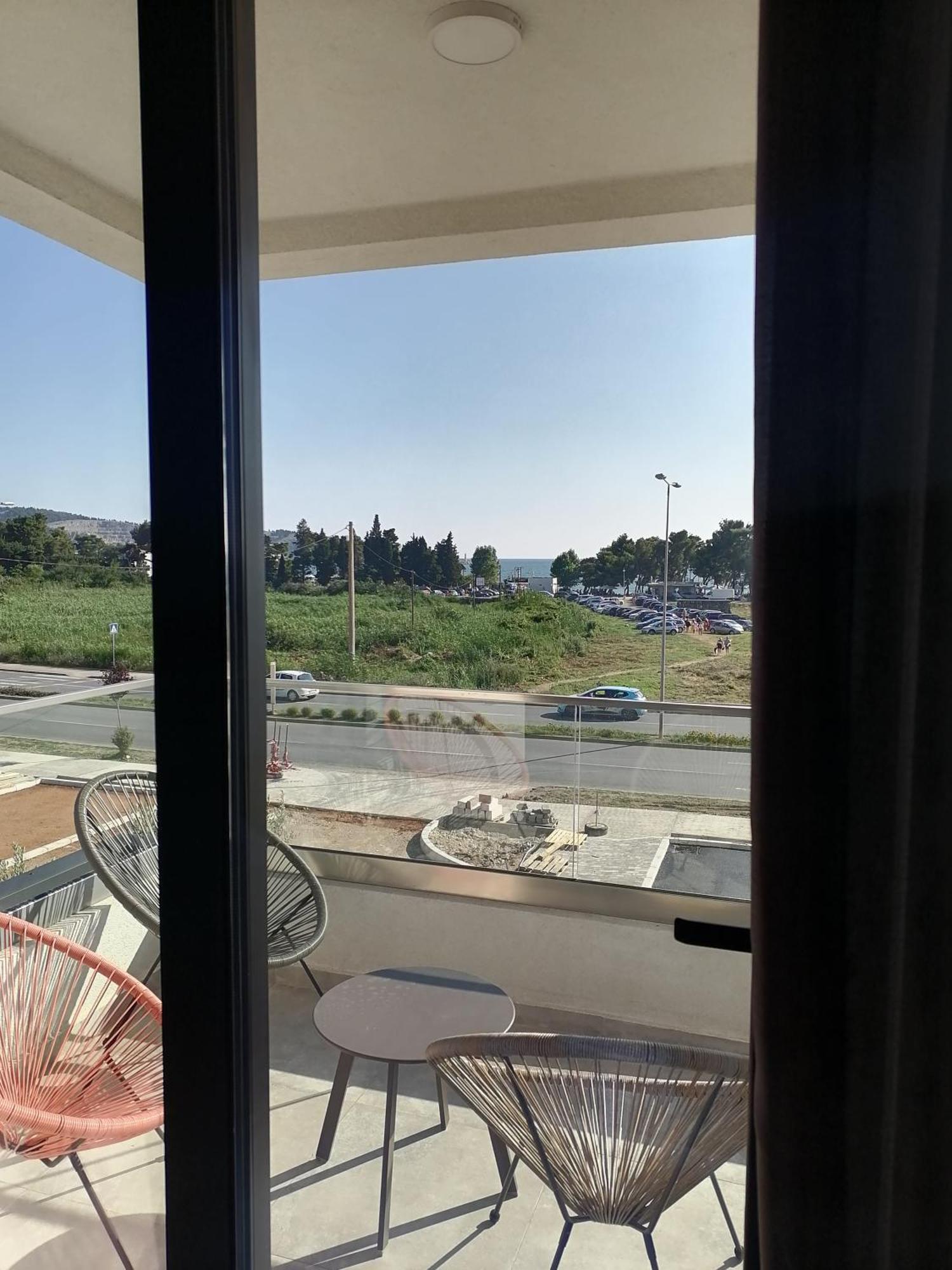 Vegi Apartments Bar Bagian luar foto