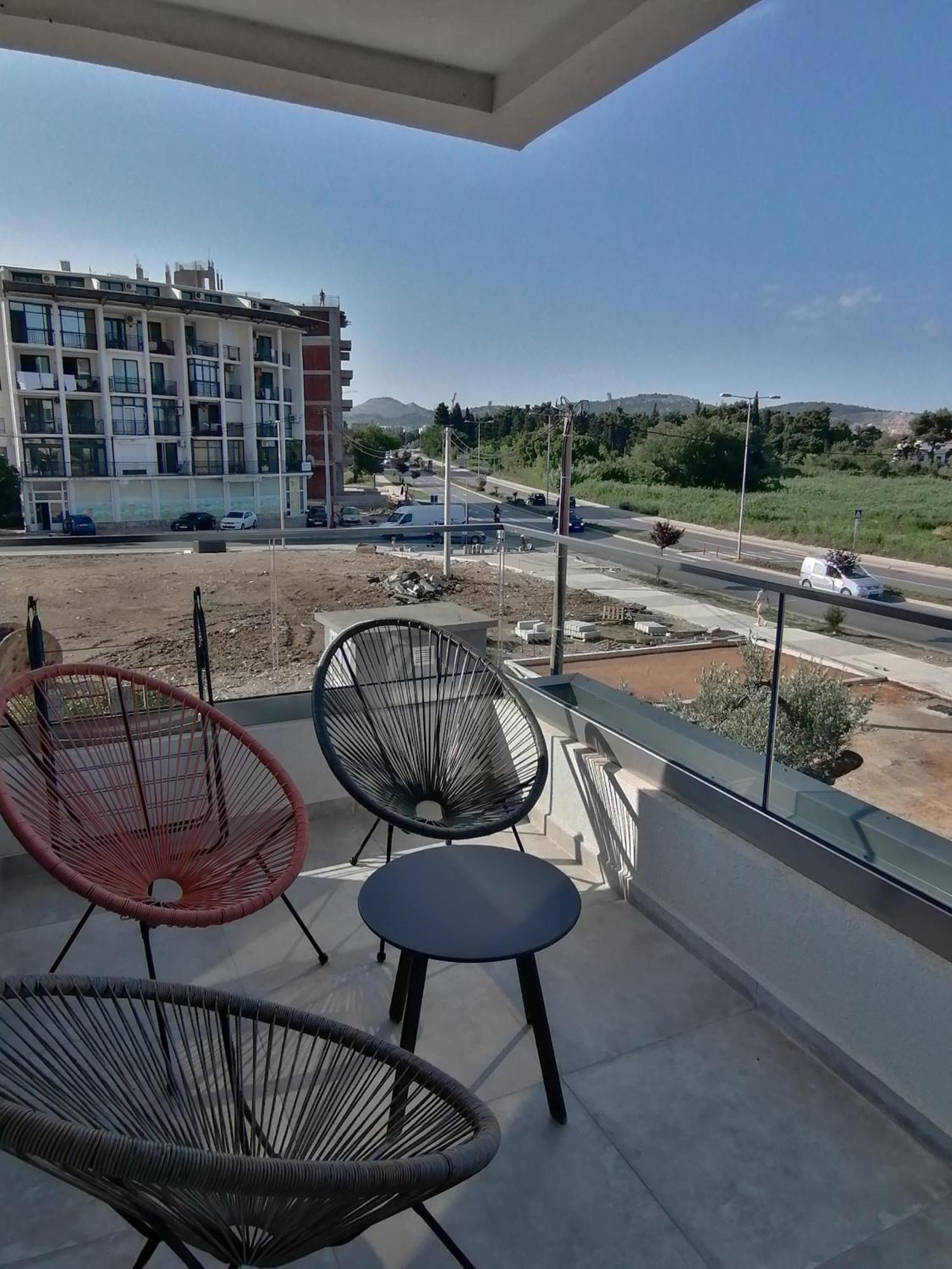 Vegi Apartments Bar Bagian luar foto